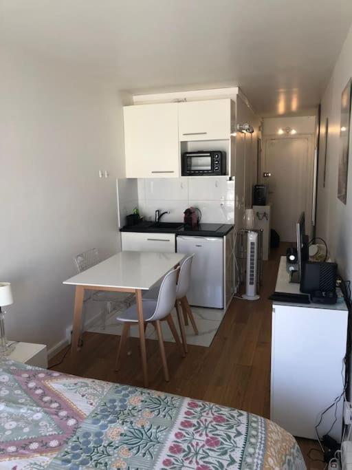 Nice Flat St Germain En Laye Centre 30 Minutes To Paris Saint-Germain-en-Laye Exteriér fotografie
